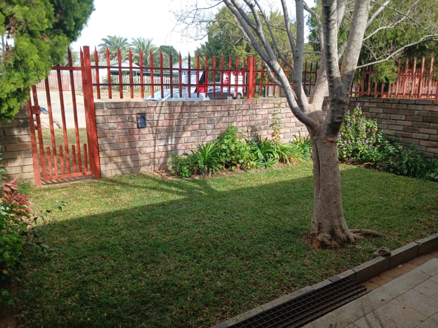 2 Bedroom Property for Sale in Songloed North West